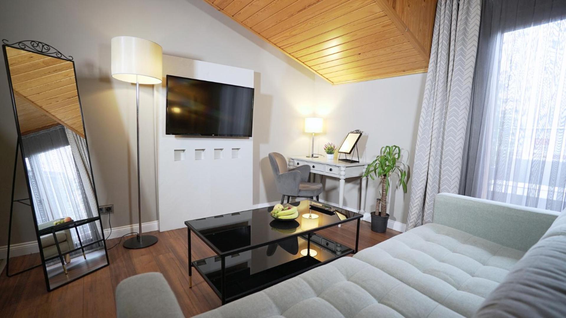 Arnavutkoy Homey Airport Hotel מראה חיצוני תמונה