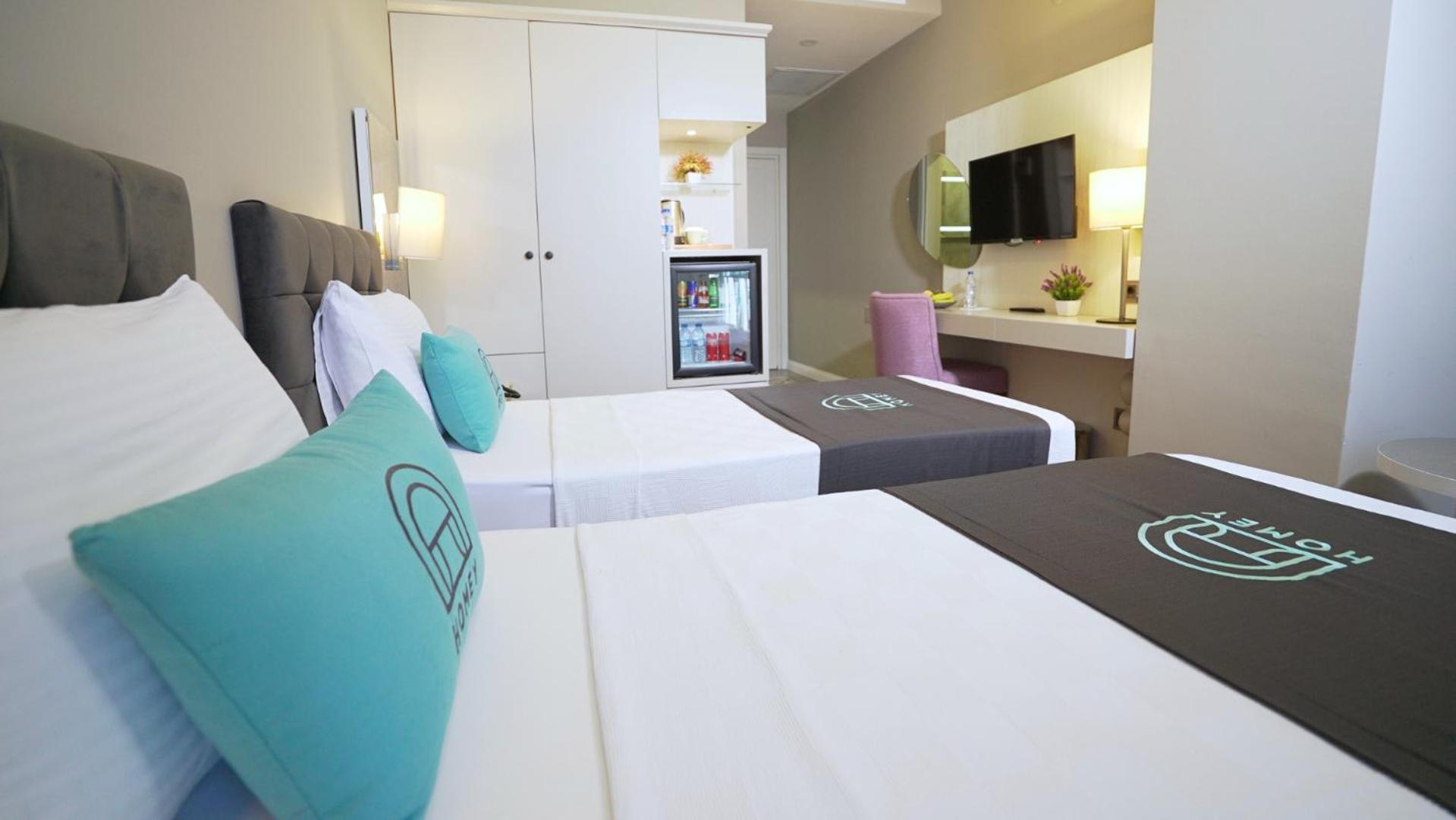 Arnavutkoy Homey Airport Hotel מראה חיצוני תמונה